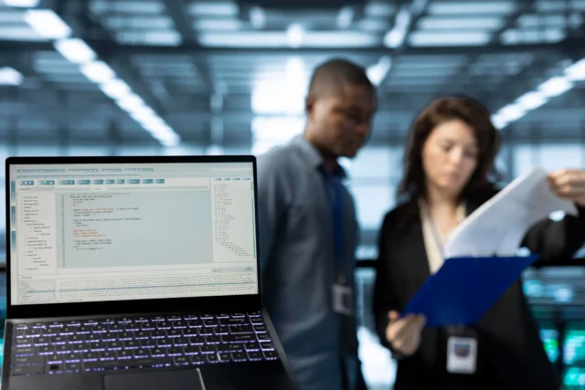 Mesmo entre profissionais qualificados, emprego formal recua em junho